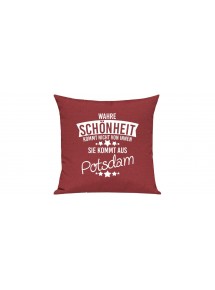 Sofa Kissen, Wahre Schönheit kommt nicht von innen Sie kommt aus Potsdam, Farbe rot
